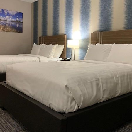 Meridian Inn & Suites Regina Airport Eksteriør bilde